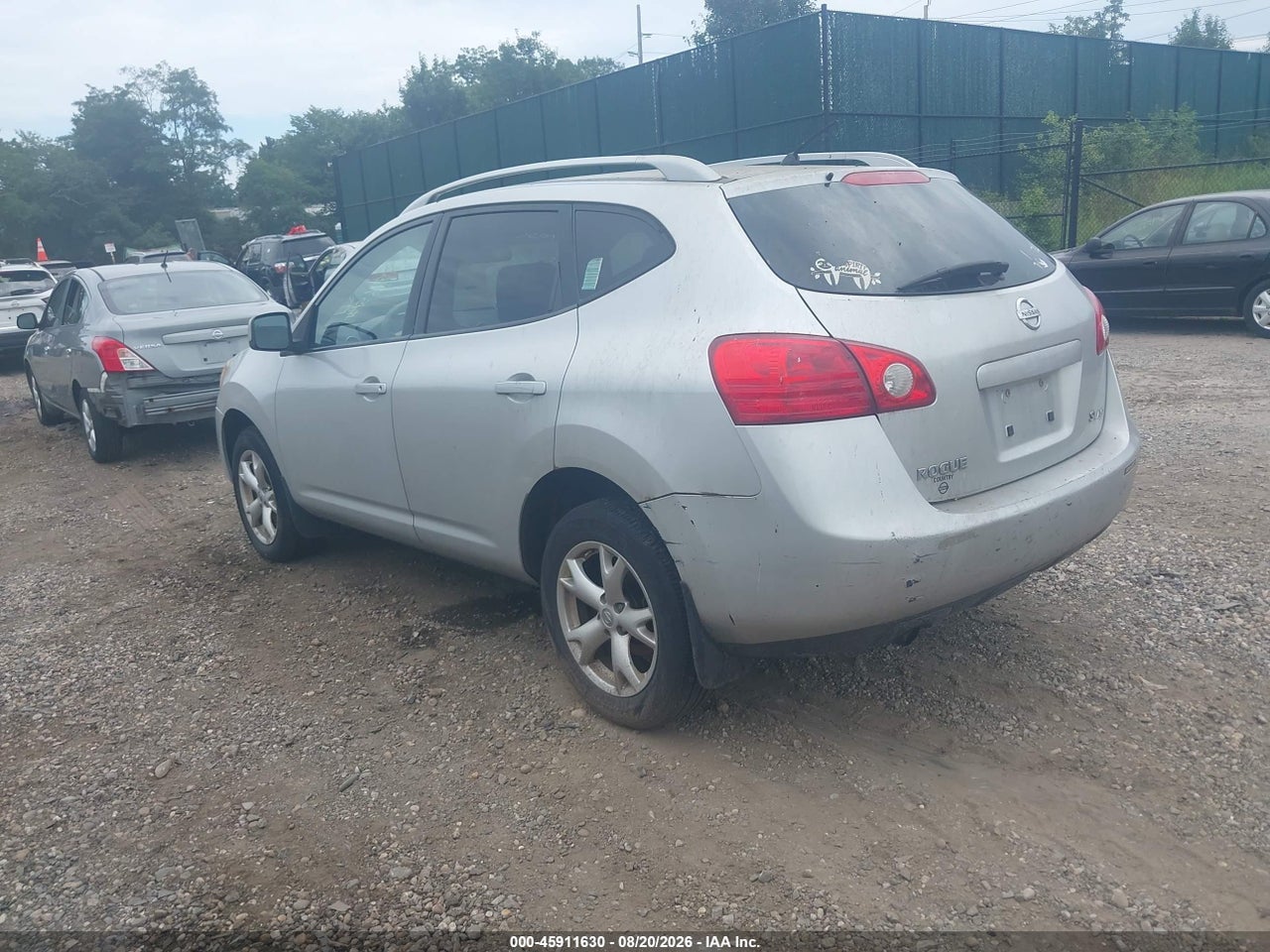 2009 NISSAN ROGUE SL · 3/11