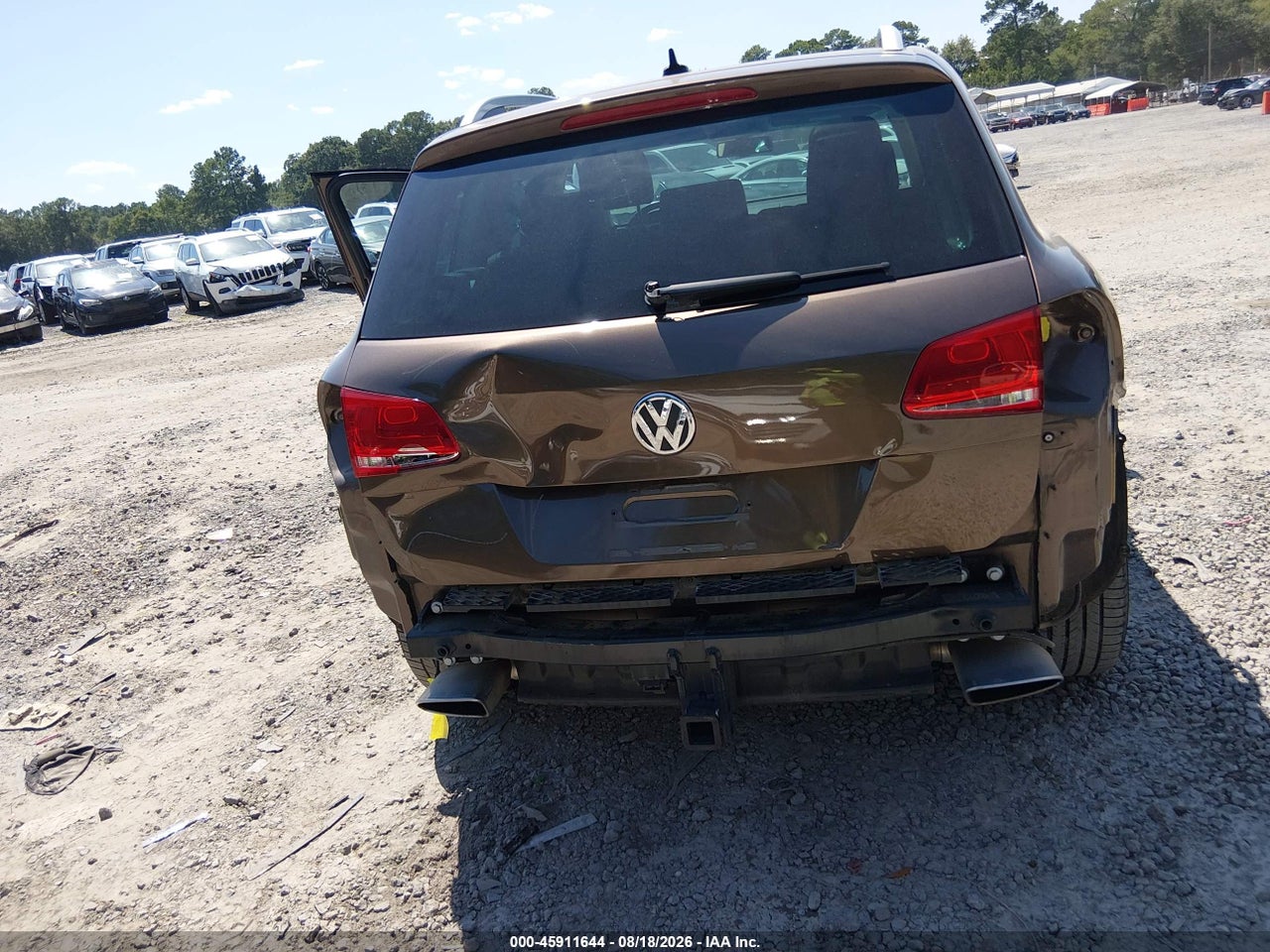 2014 VOLKSWAGEN TOUAREG TDI LUX · 6/8