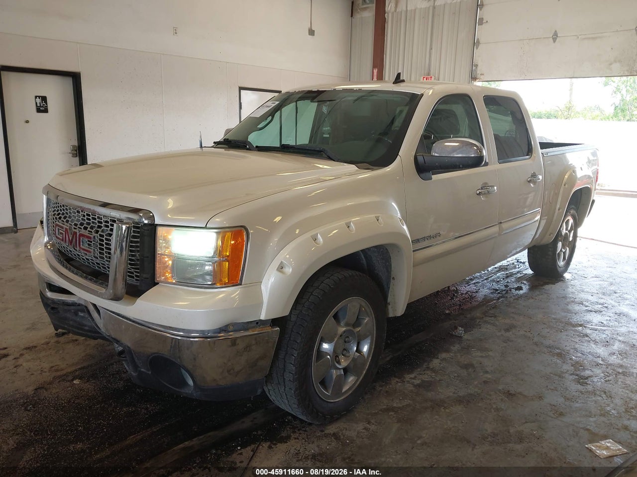 2011 GMC SIERRA 1500 SLE · 2/11