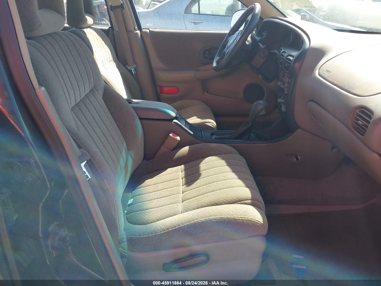 2001 PONTIAC GRAND PRIX SE · 5/11