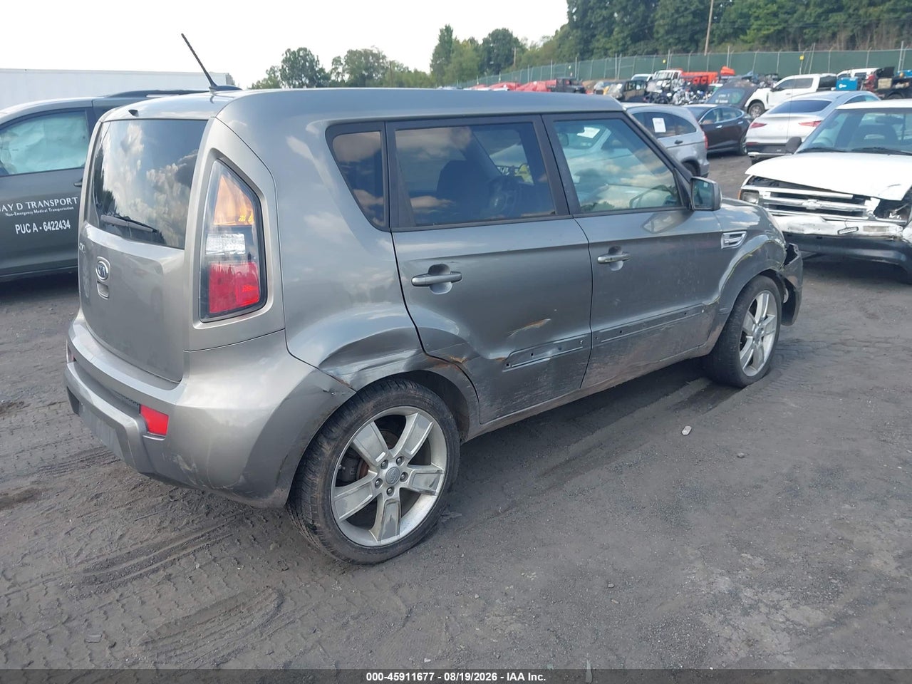 2011 KIA SOUL ! · 4/10