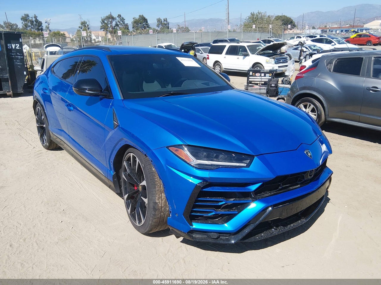 2020 LAMBORGHINI URUS  