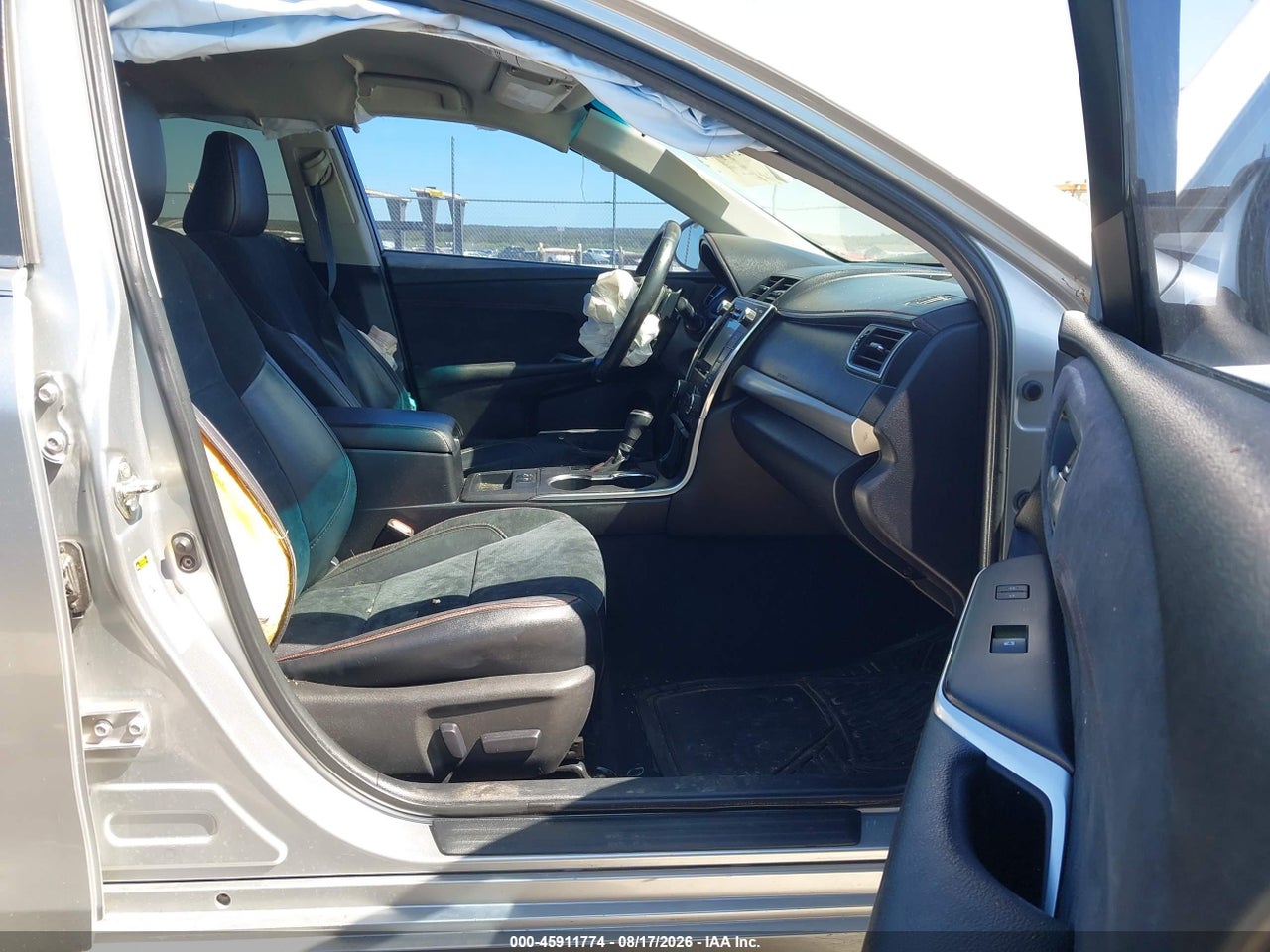 2016 TOYOTA CAMRY XSE · 5/11