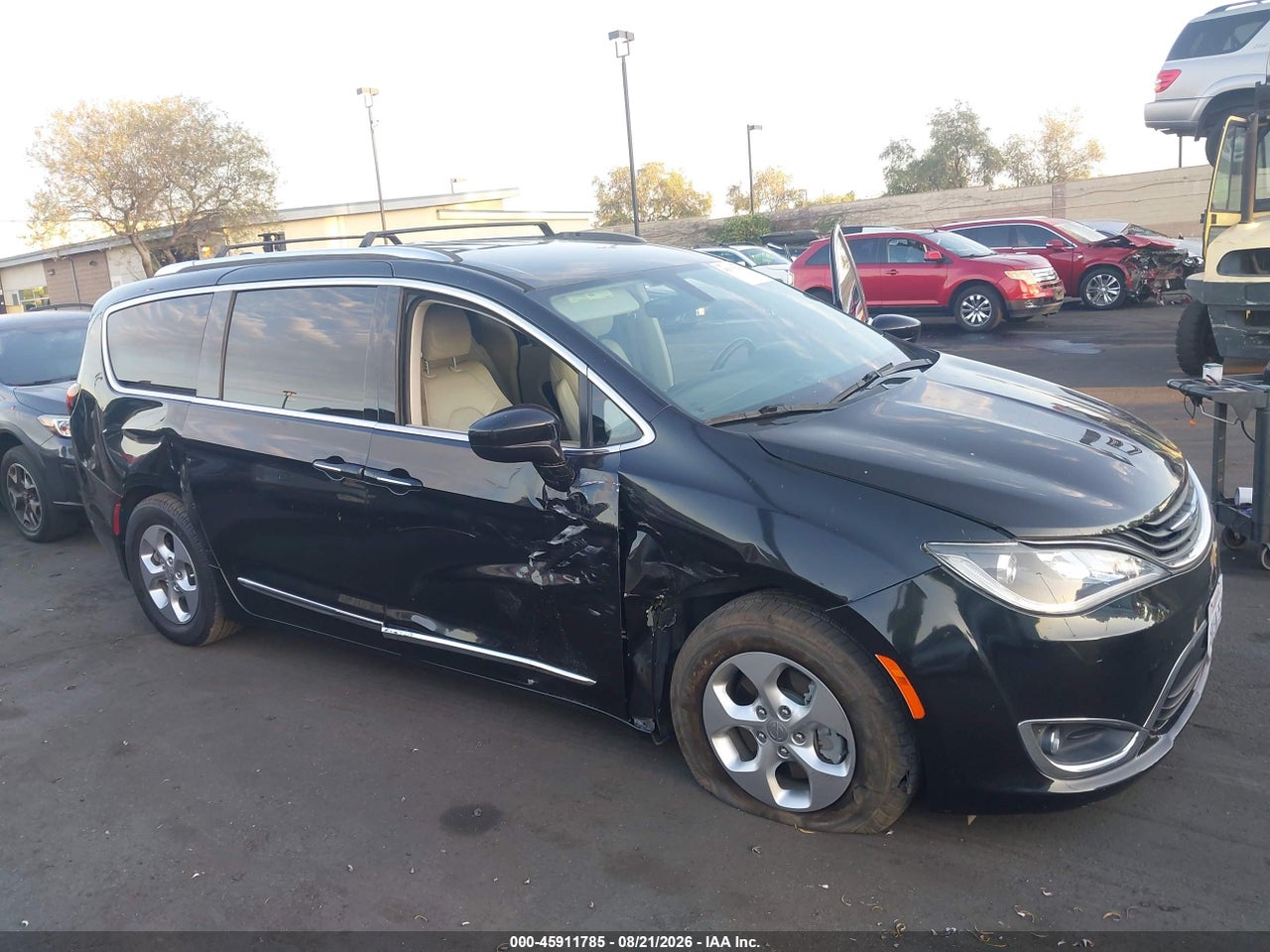 2018 CHRYSLER PACIFICA HYBRID TOURING L · 6/11