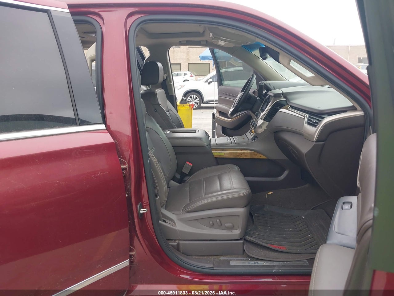 2017 GMC YUKON DENALI · 5/10