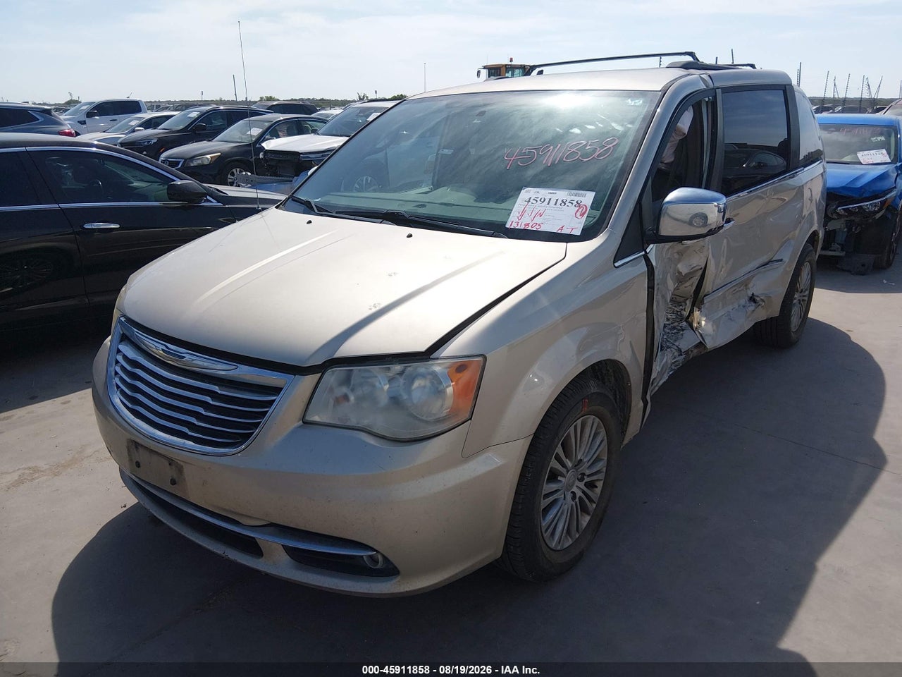 2014 CHRYSLER TOWN &amp; COUNTRY TOURING-L · 2/11