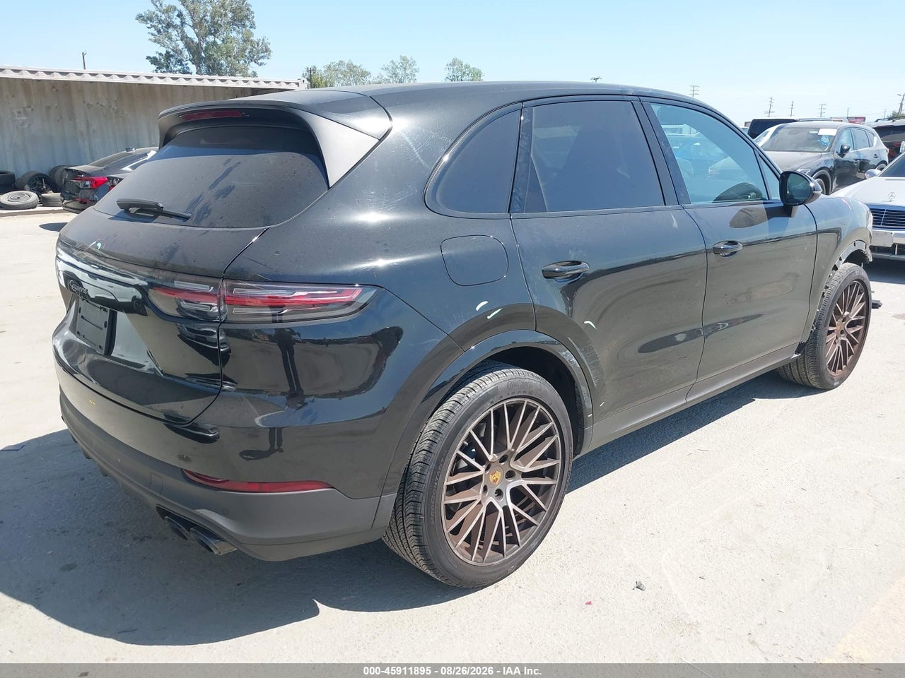 2023 PORSCHE CAYENNE PLATINUM EDITION · 4/11