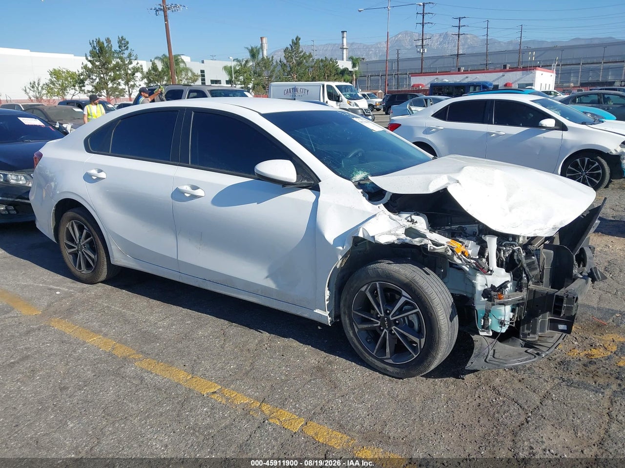 3KPF24AD0PE****** · 2023 KIA FORTE LXS