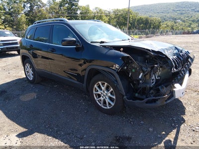 1C4PJMLBXJD****** · 2018 JEEP CHEROKEE LATITUDE PLUS 4X4