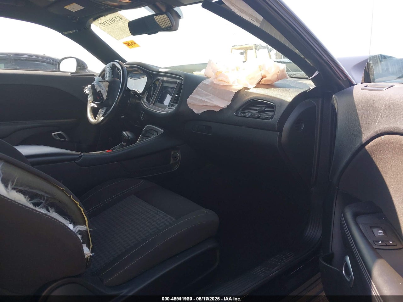 2022 DODGE CHALLENGER SXT · 5/11