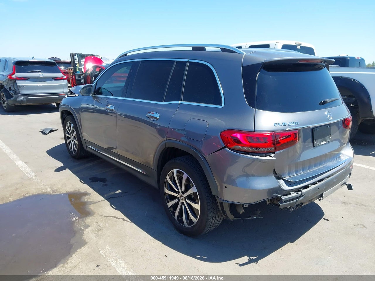 2023 MERCEDES-BENZ GLB 250 · 3/11