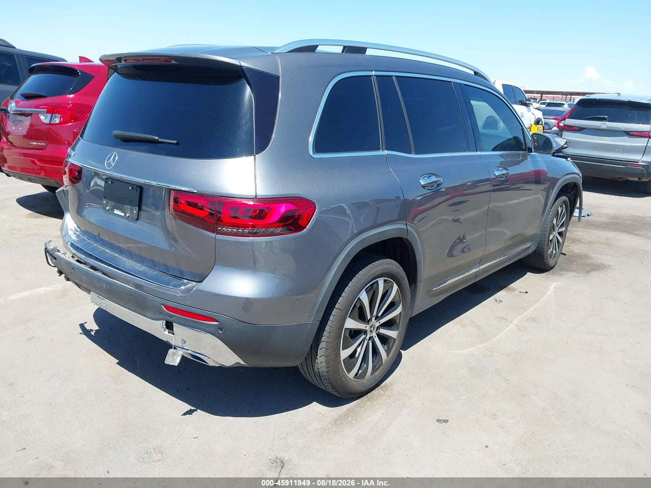 2023 MERCEDES-BENZ GLB 250 · 4/11
