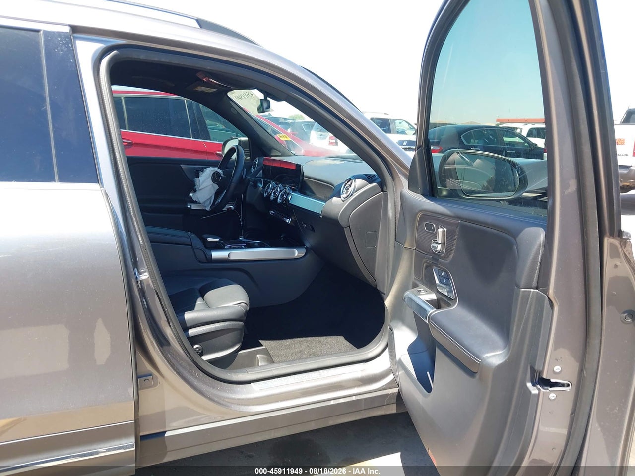 2023 MERCEDES-BENZ GLB 250 · 5/11
