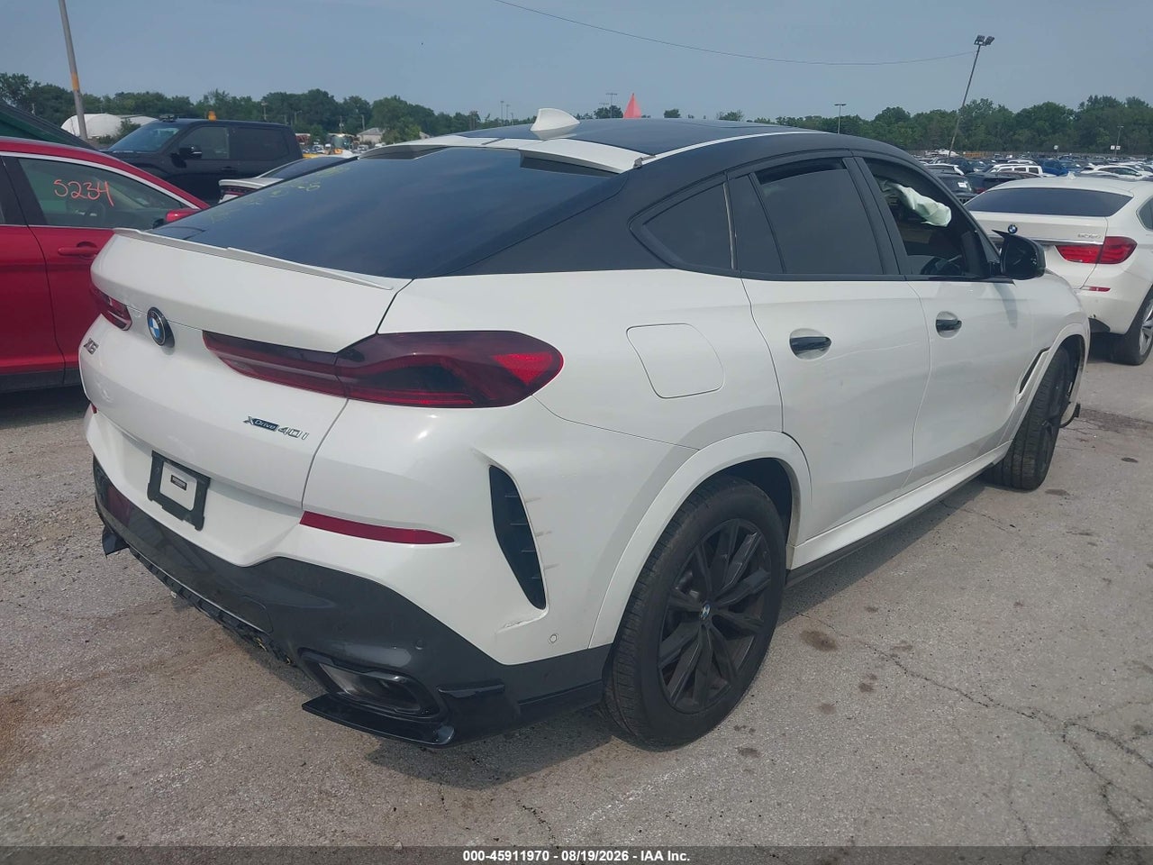 2021 BMW X6 XDRIVE40I · 4/10