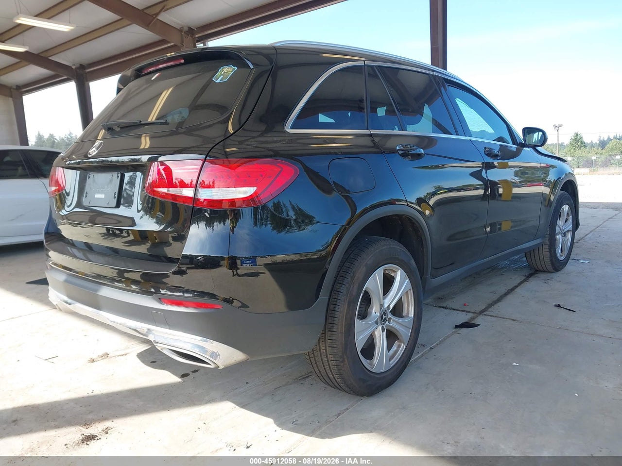 2018 MERCEDES-BENZ GLC 300   · 4/11