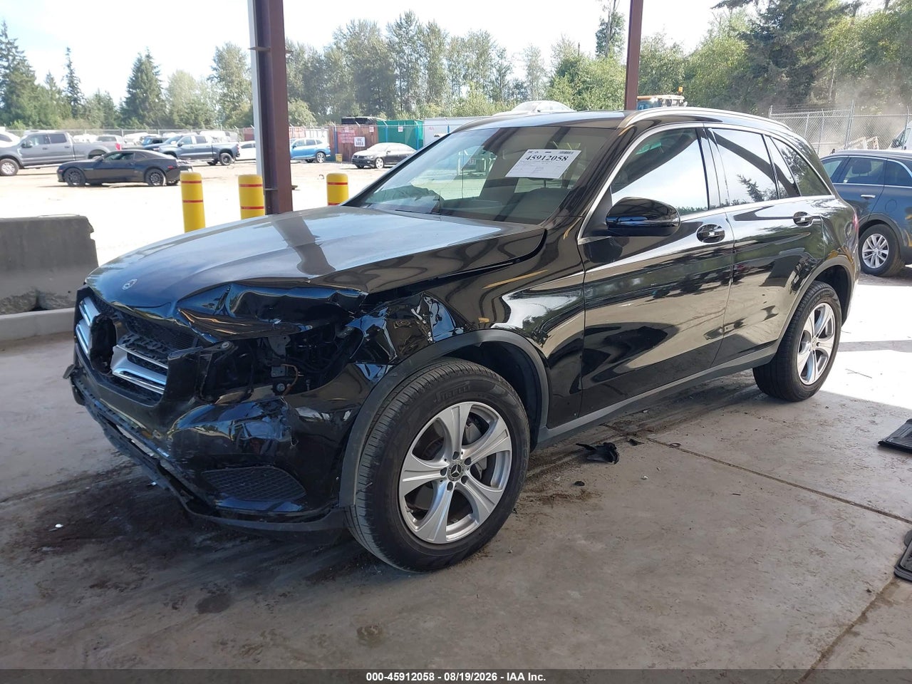 2018 MERCEDES-BENZ GLC 300   · 2/11