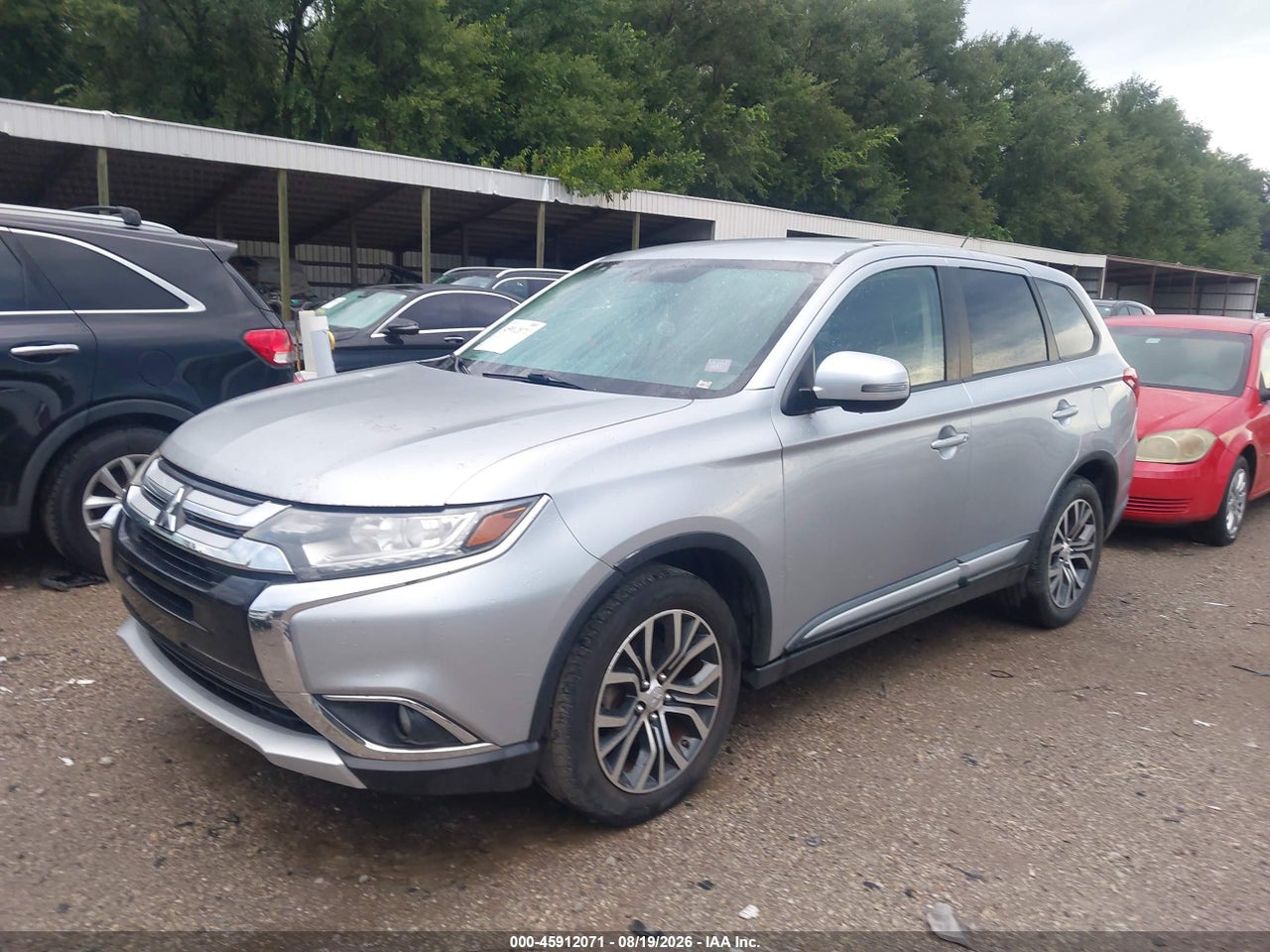 2016 MITSUBISHI OUTLANDER SE · 2/11