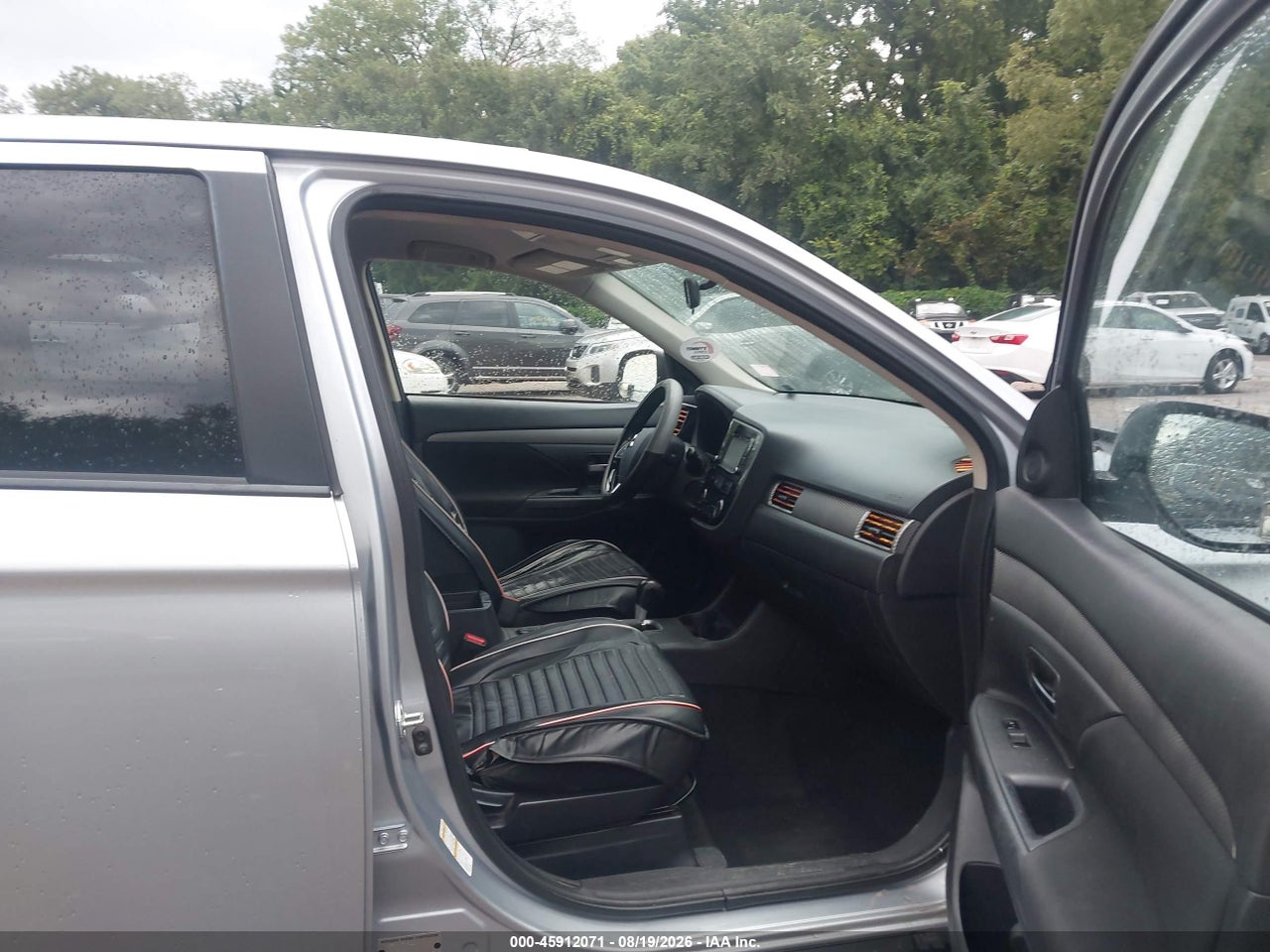 2016 MITSUBISHI OUTLANDER SE · 5/11