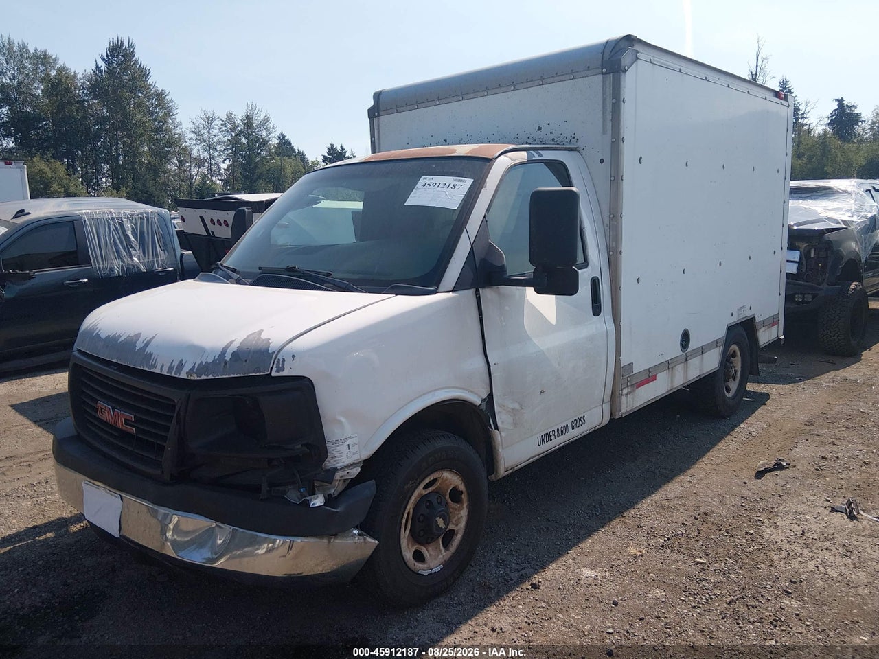 2003 GMC SAVANA CUTAWAY STANDARD · 2/4
