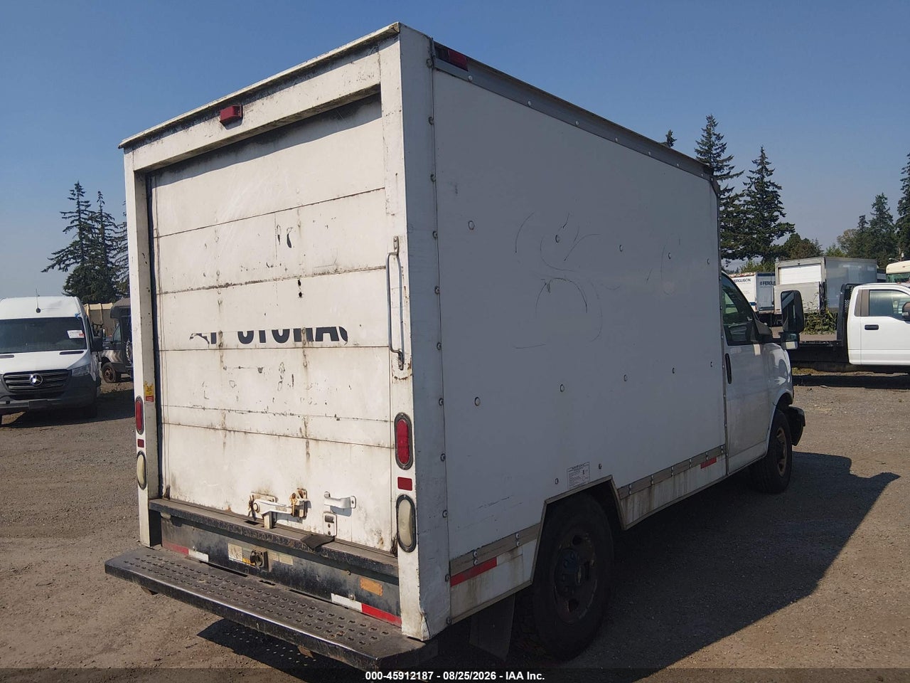 2003 GMC SAVANA CUTAWAY STANDARD · 4/4
