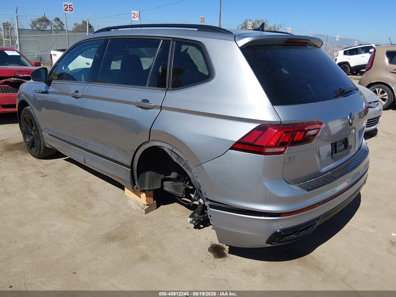 2024 VOLKSWAGEN TIGUAN 2.0T SE R-LINE BLACK · 3/11