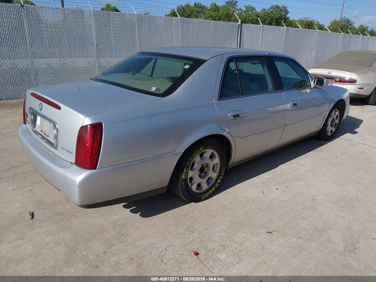 2000 CADILLAC DEVILLE STANDARD · 4/11
