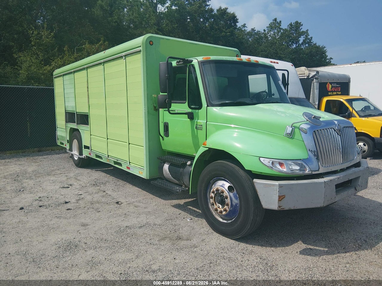 2007 INTERNATIONAL 4000 4300