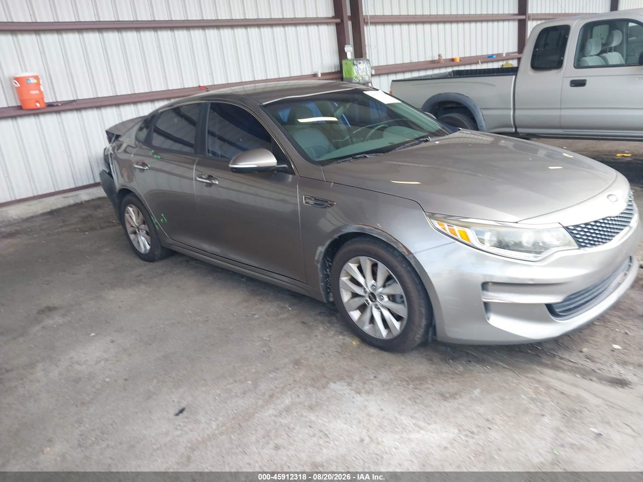 5XXGU4L38GG****** · 2016 KIA OPTIMA EX