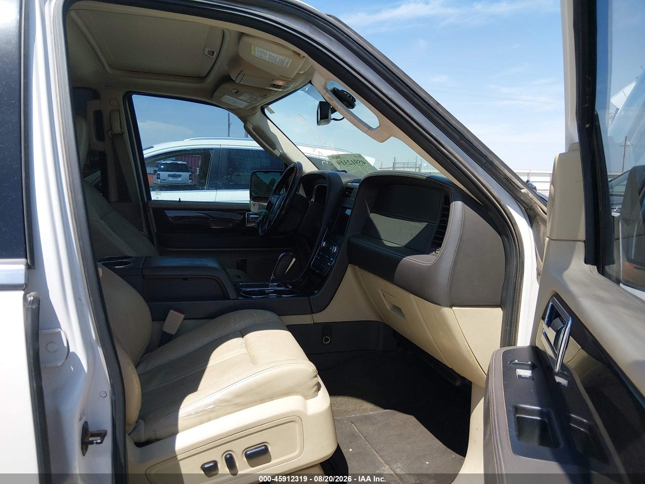 2016 LINCOLN NAVIGATOR RESERVE · 5/11