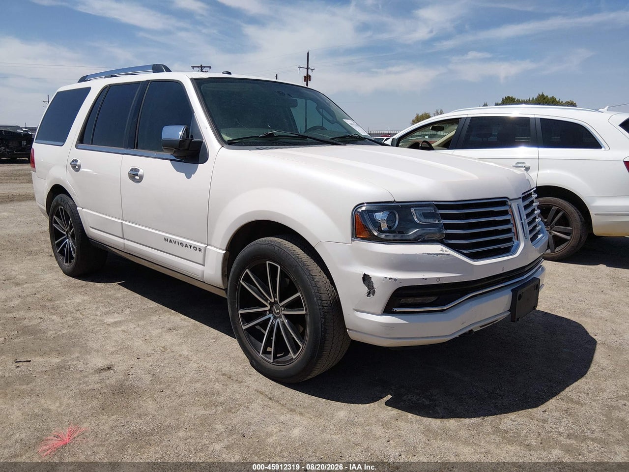 5LMJJ2KT1GE****** · 2016 LINCOLN NAVIGATOR RESERVE