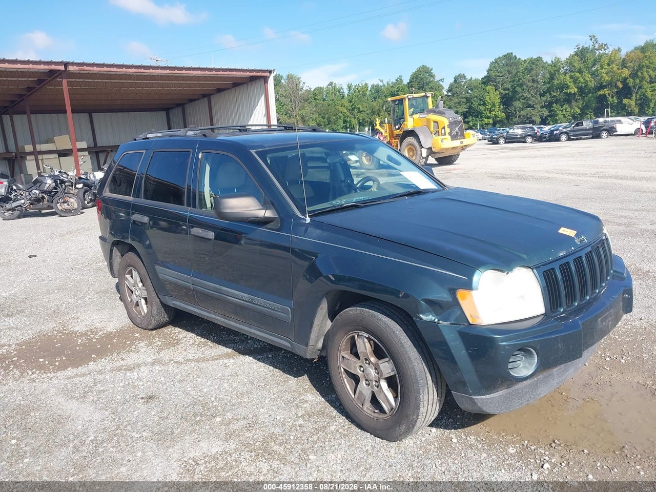1J4GS48K05C****** · 2005 JEEP GRAND CHEROKEE LAREDO