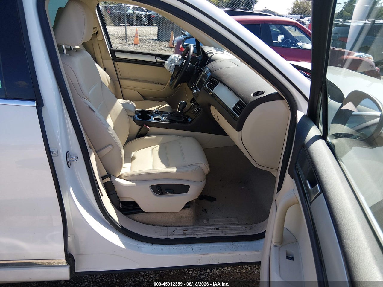 2012 VOLKSWAGEN TOUAREG VR6 SPORT · 5/11