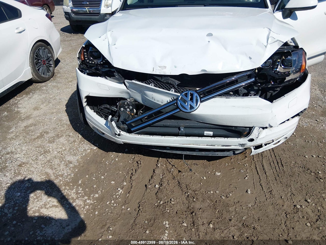 2012 VOLKSWAGEN TOUAREG VR6 SPORT · 6/11