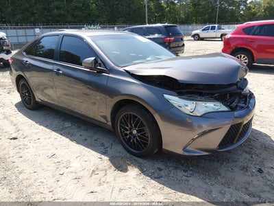 2017 TOYOTA CAMRY SE