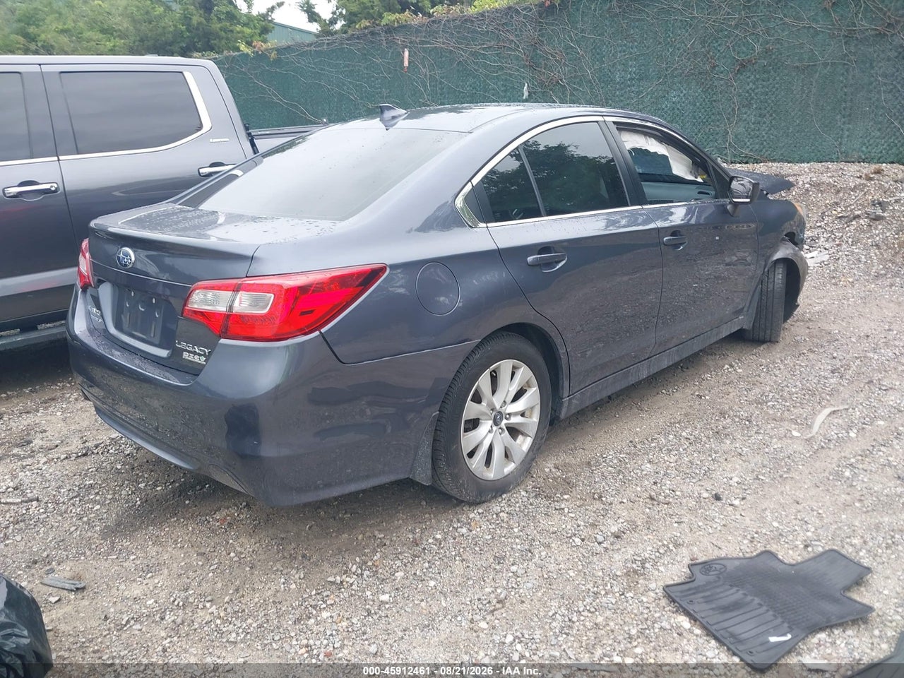 2016 SUBARU LEGACY 2.5I PREMIUM · 4/10