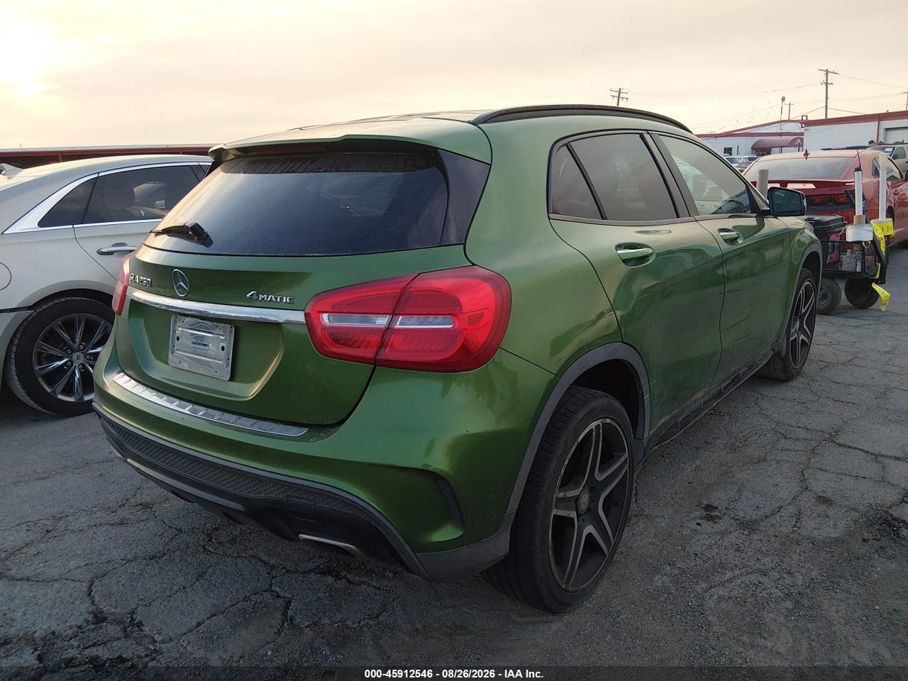 2016 MERCEDES-BENZ GLA 250 4MATIC · 4/10