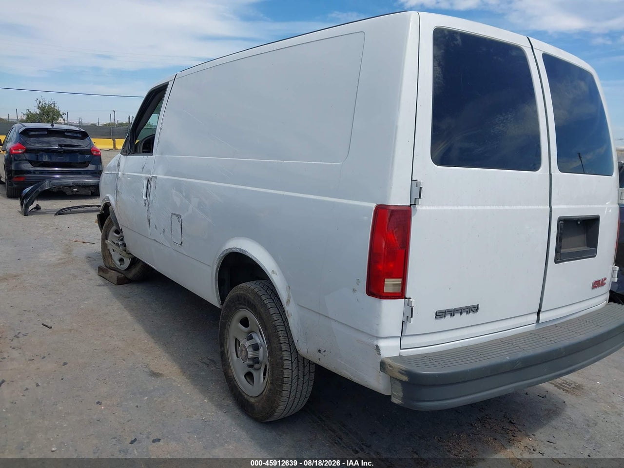 2005 GMC SAFARI STANDARD · 3/10