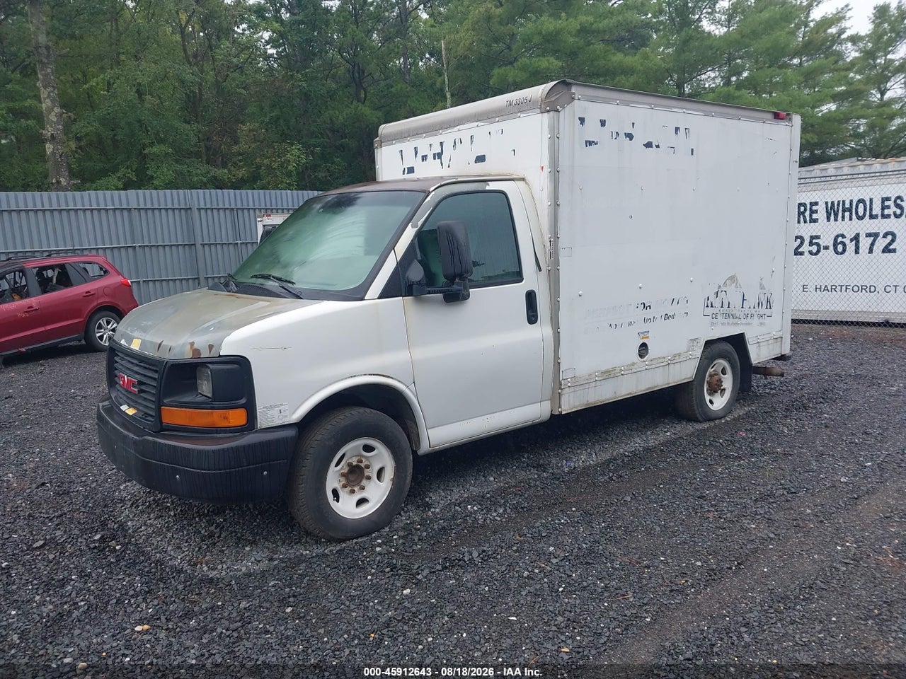 2004 GMC SAVANA CUTAWAY STANDARD · 2/4