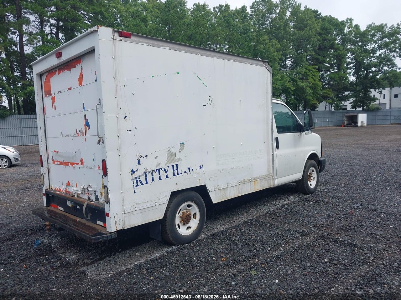 2004 GMC SAVANA CUTAWAY STANDARD · 4/4
