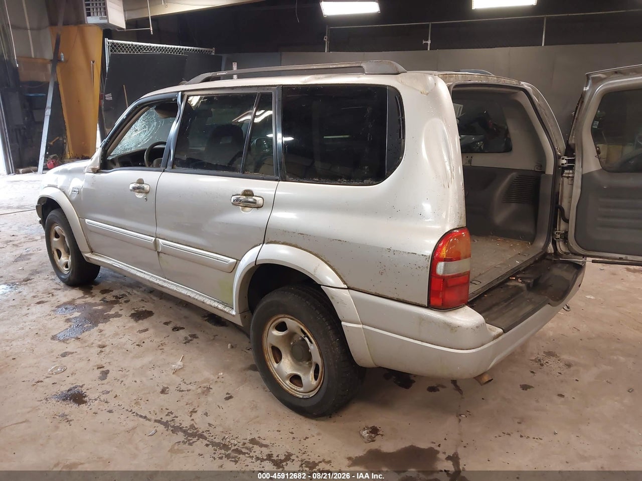 2002 SUZUKI XL-7   · 3/11