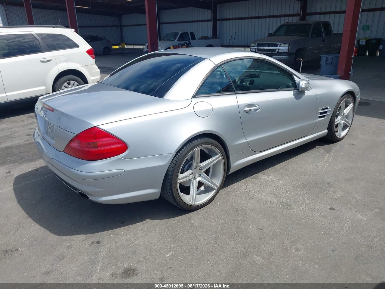 2005 MERCEDES-BENZ SL 500 · 4/8