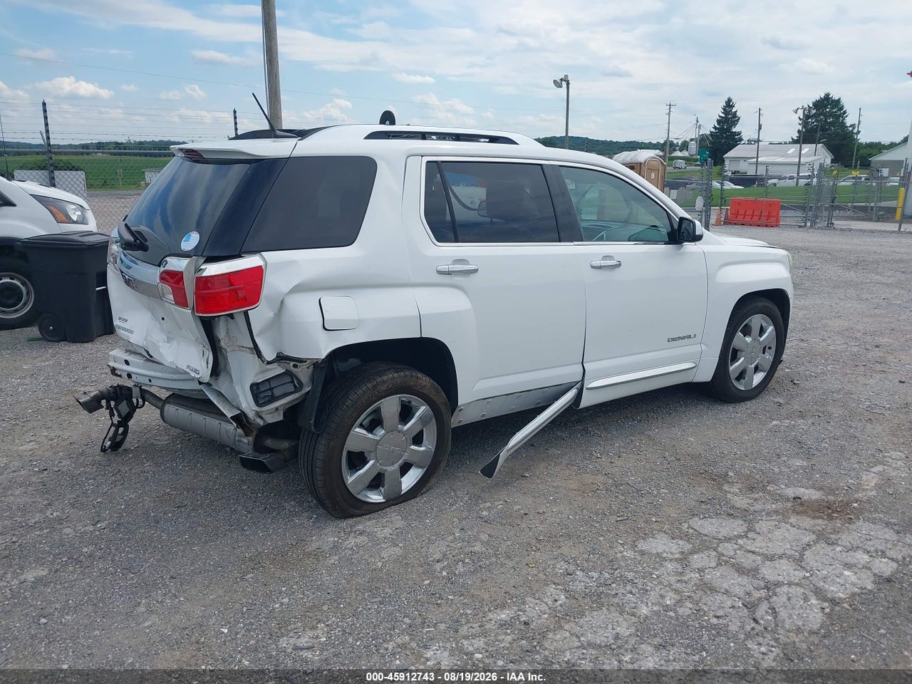 2013 GMC TERRAIN DENALI · 4/10