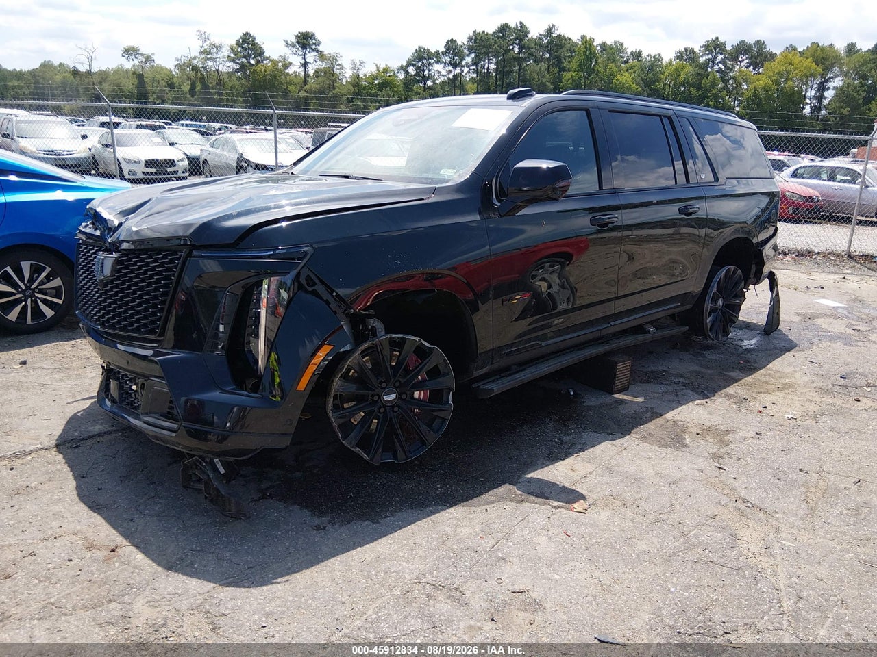 2025 CADILLAC ESCALADE ESV V-SERIES · 2/10