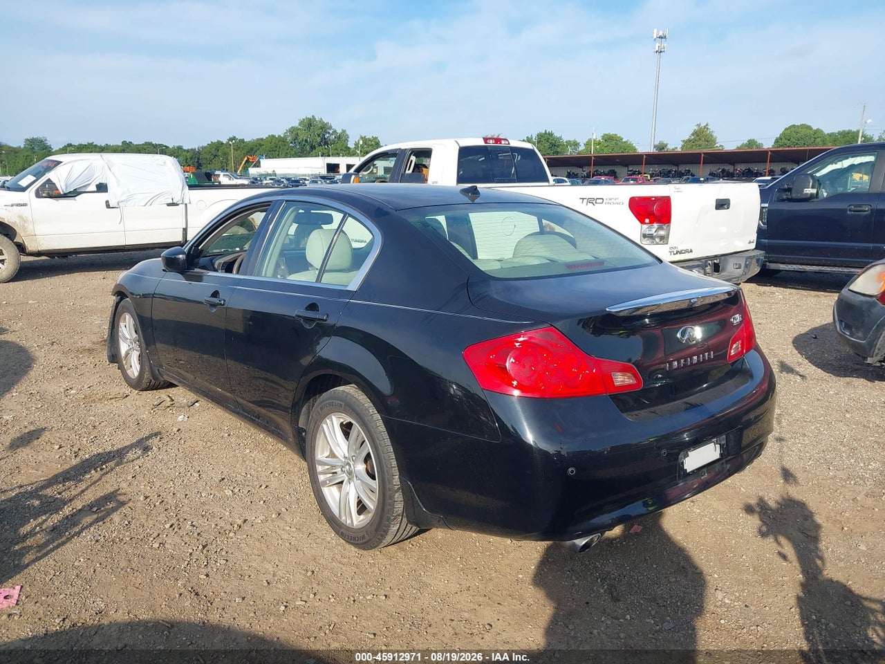 2010 INFINITI G37X · 3/11