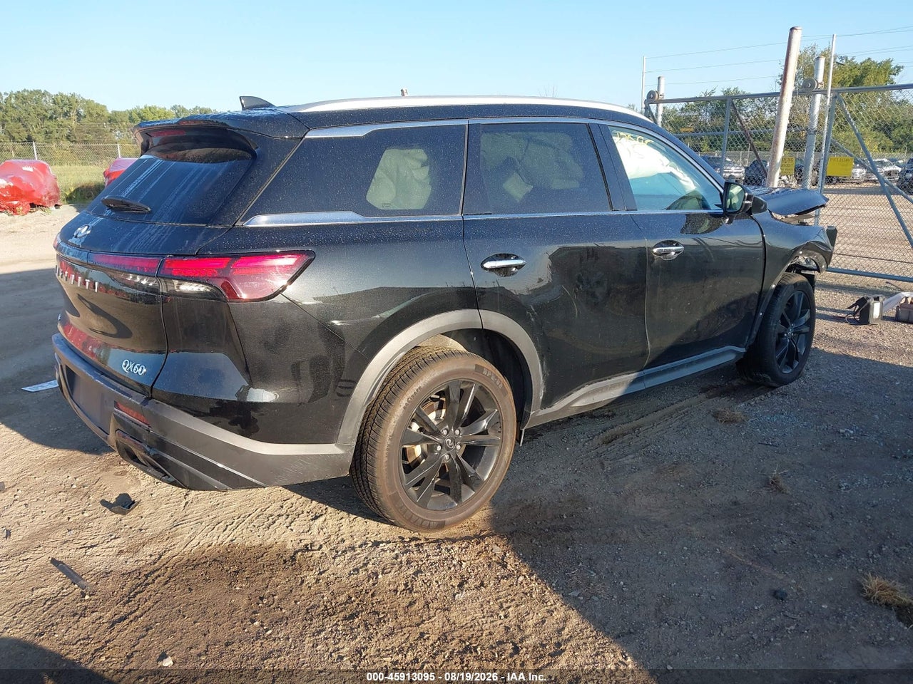 2023 INFINITI QX60 LUXE AWD · 4/11