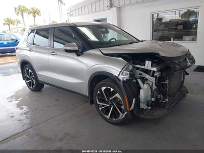 JA4J3TA83NZ****** · 2022 MITSUBISHI OUTLANDER ES 2.5 2WD
