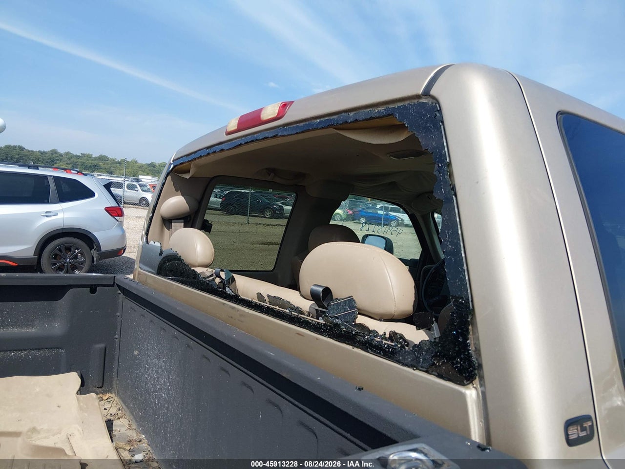 2004 GMC SIERRA 2500HD SLT · 6/11