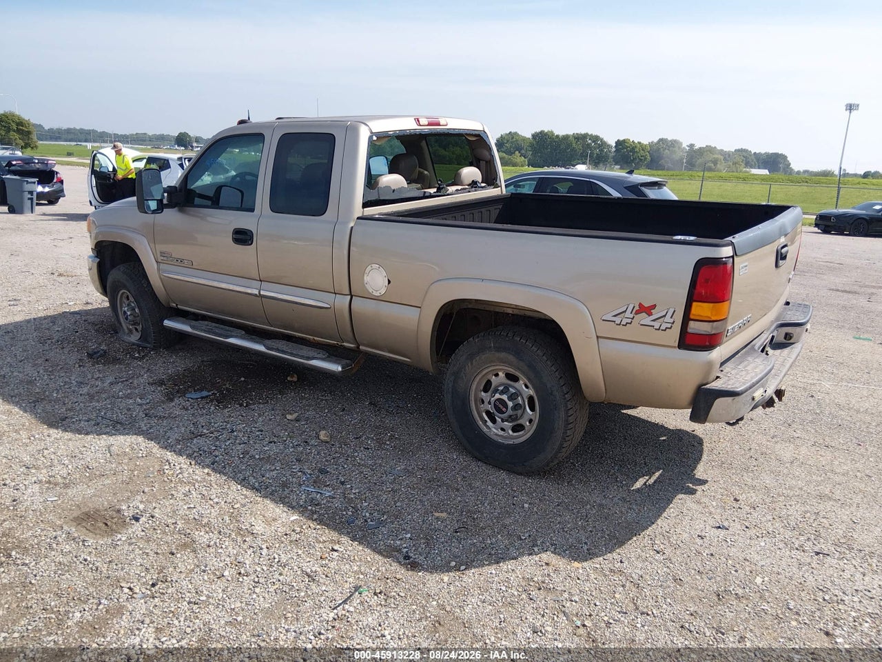 2004 GMC SIERRA 2500HD SLT · 3/11