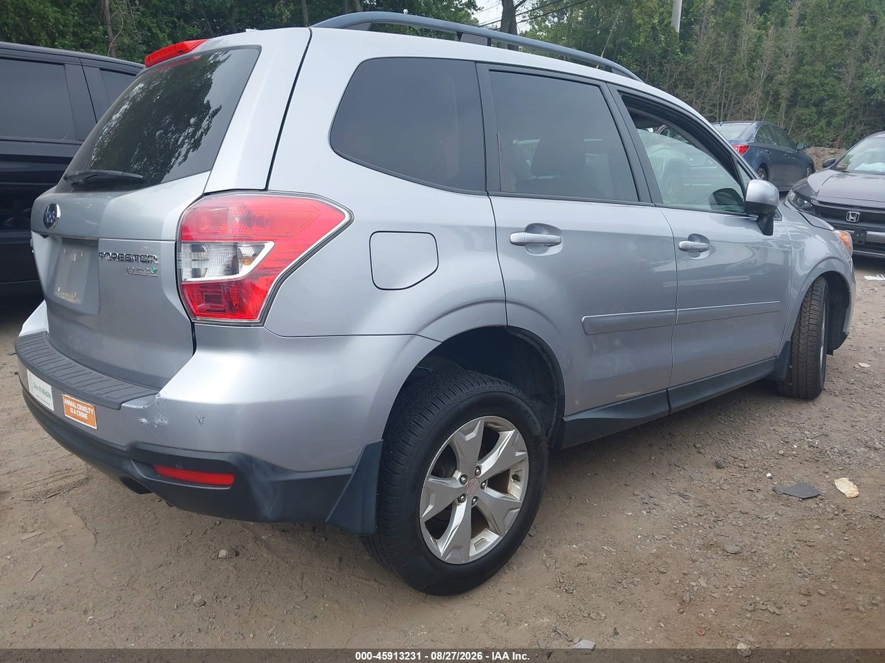2016 SUBARU FORESTER 2.5I PREMIUM · 4/11