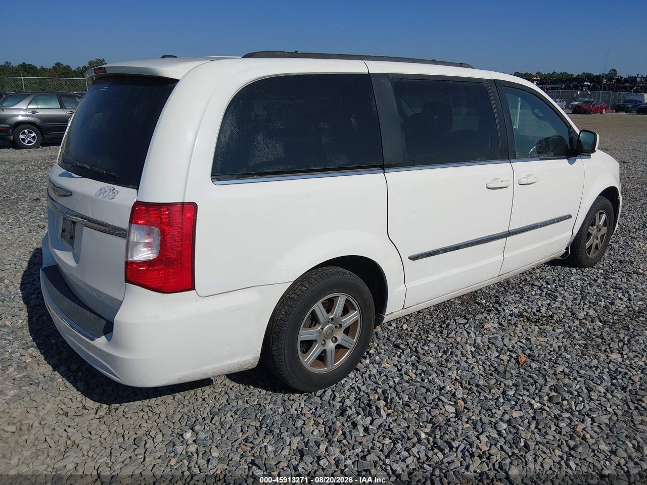2011 CHRYSLER TOWN &amp; COUNTRY TOURING · 4/11